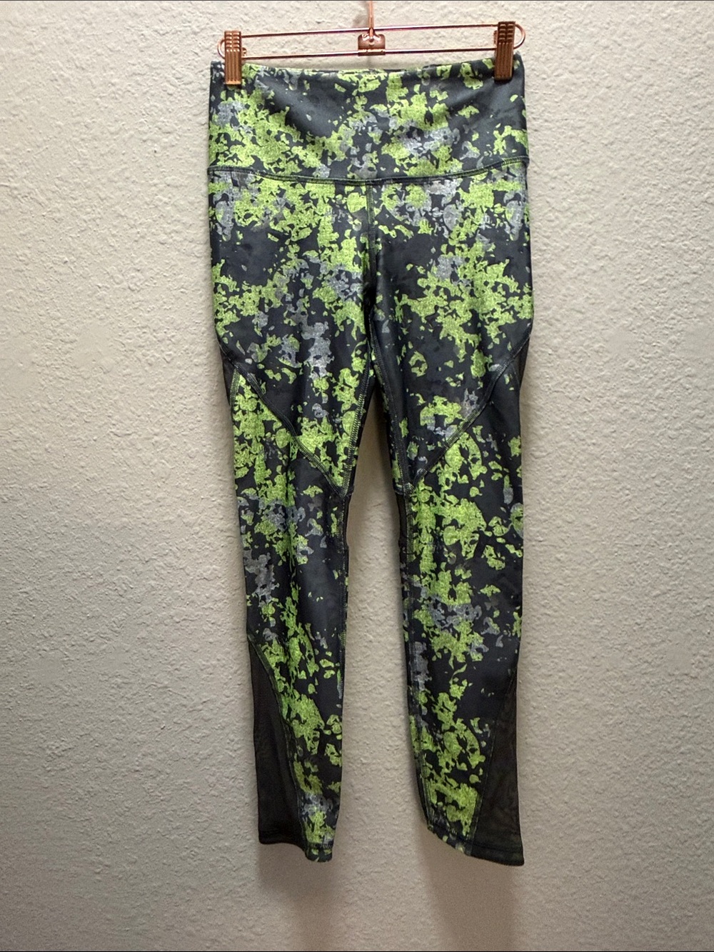 Under Armour leggings with mesh